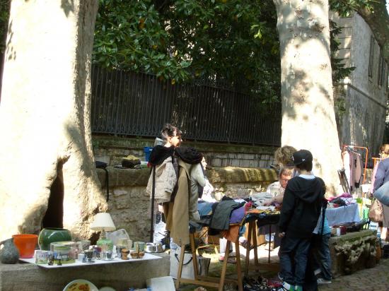 vide grenier 25 avril 2010