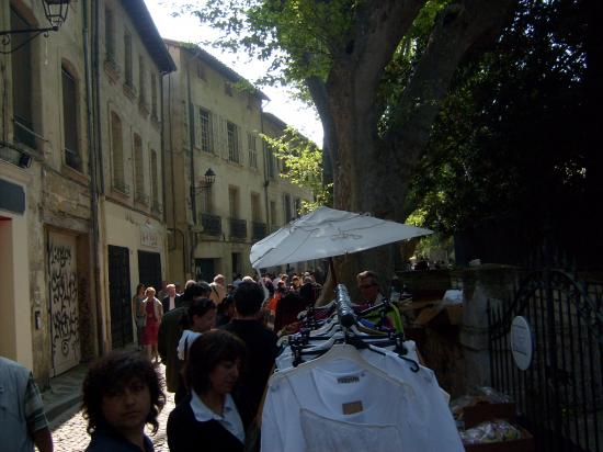 vide grenier 25 avril 2010
