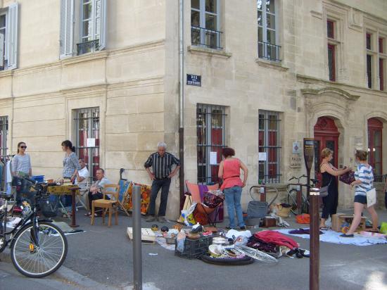 vide grenier 25 avril 2010
