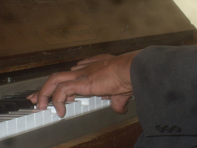 Charlie au piano